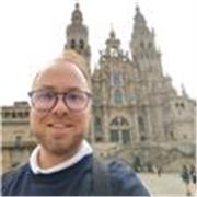 Me gusta la comunicación, las noticias y las crónicas. Soy Licenciado en Periodismo por la Universidad de Sevilla. 