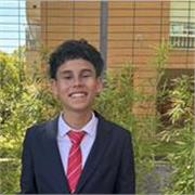 soy Juan Andres, doy clases particulares a niños de 3 de primaria a 2do de la eso en inglés, también tengo el certificado B2