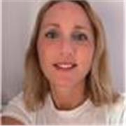 Profesor de diferentes materias como español para extranjeros, lengua castellana y otras materias de letras para todas las edades.
