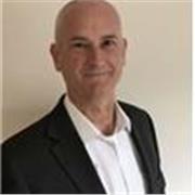 I`ve been described as patient and helpful. My goal is to get you talking and feeling comfortable with the english language.