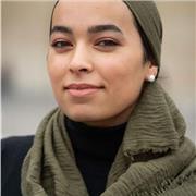 Professeur native d'Arabe Littéraire et de dialecte syrien ou tunisien. Diplômée d’études arabes de La Sorbonne. Je donne des cours à tous les niveaux, adultes et enfants