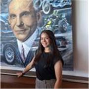 Maestra en clases de matemáticas para nivel primaria y secundaria