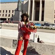 Studentessa del corso magistrale di Biotecnologie Mediche, laureata con 110 e lode in Biotecnologie presso “La Sapienza” di Roma, impartisce lezioni di Chimica, Biologia, Matematica per alunni del liceo e tutte le materie per alunni delle medie