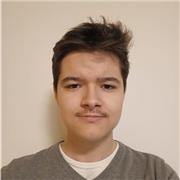 Estudiante de Tercero de Arquitectura en la URV, especialidad en Dibujo Técnico, Mates y Tecno. Primaria, ESO y Bachillerato