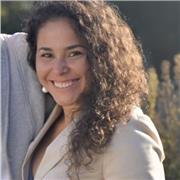 Englisch-, Spanisch-, Biologie- und Mikrobiologie-Tutor, der Menschen jeden Alters unterrichten kann.