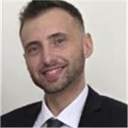 Tutor paziente e preparato per risultati concreti e veloci