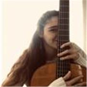 ¿Te gustaría tocar la guitarra o cantar como siempre has soñado?