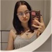 Profesora de inglés apta para todas las edades.