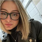 Studentessa di Giurisprudenza al primo anno, offro ripetizioni e aiuto compiti a ragazzi di elementari, medie e superiori