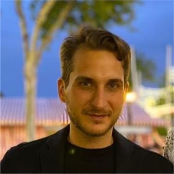 Manuel