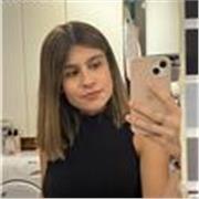 Profesora de lengua que ofrece clases particulares a niños de primaria hasta 2 bachillerato