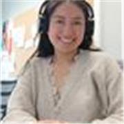Profesora titulada en ingeniería mecánica y electronica con certificado en programación.