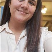 Necesitas entender esas canciones que tanto repite tu cabeza? Quieres prepararte para comprender a otros durante las vacaciones?