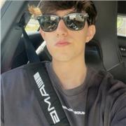 Futuro maestro de primaria buscando el enfoque en el inglés que ve esto una oportunidad para practicar el contacto con los niños.