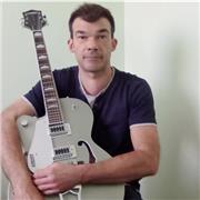 JJe vous propose mes services pour vous apprendre la guitare ou bien vous faire progresser...Je propose pour une heure et pour les petits de 7 à 13 ans pour une demi heure à mon domicile sur Ozoir La Ferrière