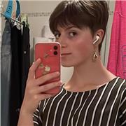 Offro lezioni private a bambini e ragazzi di elementari, medie e superiori.