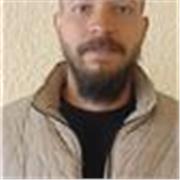 Entrenador personal en entrenamiento fisico, un maestro que te guia y acompaña a lograr tus objetivos