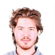 Laureato in magistrale che ha pubblicato un libro di poesie in italiano con Dantebus srl