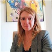 Insegnante di diritto per studenti. Specializzata in protezione dei dati e privacy, diritto amministrativo e DLgs 231/2001