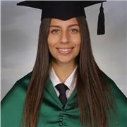 Profesora de Pedagogía a niños y niñas con NEAE.