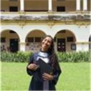 Sou formada no curso normal (magistério). Alfabetizo crianças, jovens e adultos. Tenho experiência profissional