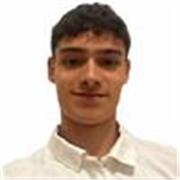 Persona con título de bachillerato con un alto nivel en matemáticas y otras asignaturas como economía, lengua y tecnología.