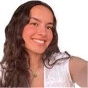Soy amable y carismática. Trabajo con mucha paciencia para niños y adultos. Pueden ser clases tanto online como presenciales. 