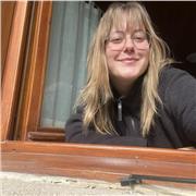 Psicòloga recentment graduada amb gran interès en infants