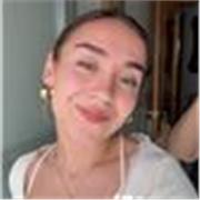 Llevo trabajando con niños/as durante dos años y estoy estudiando para ser educadora infantil.