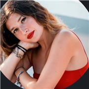 Profesora de italiano con graduación en idiomas y literatura