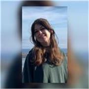Joven universitaria italiana que te puede ayudar con italiano online según tus necesidades, nivel y objetivos de forma divertida!