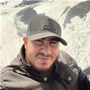 Cocinero nacional e internacional con experiencia en cocina mexicana, peruano, colimbiana, venezolana y chilena.