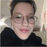 Donna di 18 anni disponibile come aiuto ripetizioni. Utilizzo powerpoint e file word da me creati adattati a ragazzi/e e bambini/e