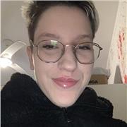 Donna di 18 anni disponibile come aiuto ripetizioni. Utilizzo powerpoint e file word da me creati adattati a ragazzi/e e bambini/e