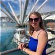 Insegnante di inglese TEFL-qualified con 2+ anni di esperienza internazionale. Lezioni personalizzate su con