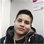 Un joven alegre y extrovertido, a quien lo necesite