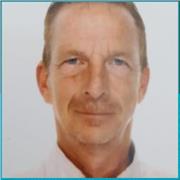 Profesor nativo titulado ofrece clases de inglés presencial o online. 
Posibilidad de presentar a exámenes de Cambridege, First, Advanced and Proficiency. 
Precios individuales y en grupo