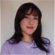 Profesora de inglés certificada por Cambridge y The TEFL Academy, con experiencia en todos los niveles. 