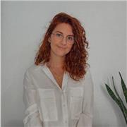 Profesora de Castellano nativa para extranjeros. Teoría y práctica para que puedas mantener conversaciones fluidas.