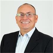 Maestro en Computación y Paqueteria de Microsoft Office