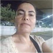 Maestra titular para carreras universitarias