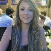 MADRELINGUA SPAGNOLA .Mi chiamo Sonia. Sono nata a Madrid. Ho frequentato l’università di Economia. Vivo in Italia. In cosa posso aiutarti?