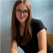 Offro aiuto e accompagnamento allo studio con cura e motivazione