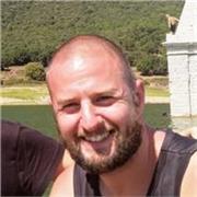 Native English speaker (from England) online, or face to face locally in Barrio 08022