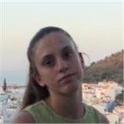 Soy una joven que ha estudiado toda su vida ingles, me saque el B1, y me fui a estudiar a Estados Unidos. 