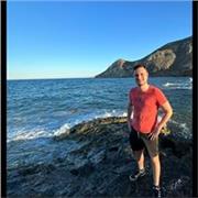 Soy un chico joven que tiene experiencia dando clases particulares en nivel de primaria a Eso. Atento, implicado y muy profesional en mi trabajo.