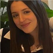 Studentessa universitaria inmpartisce lezioni di tutte le materie a ragazzi delle scuole elementari, medie e biennio scuole superiori