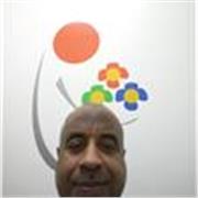 Para iniciantes de lingua portuguesa com aulas totalmemte online e praticas. Com o objetivo de auxliar no ensino medio e universitario. Com noçoes de C e introduçao a programaçao e algoritmos