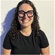 Clases de repaso de primaria y ESO; también se adaptan materiales a alumnado con NEE