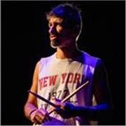 Músico baterista con 15 años de experiencia. Clases particulares en mi estudio u online. Método personalizado a medida ajustado